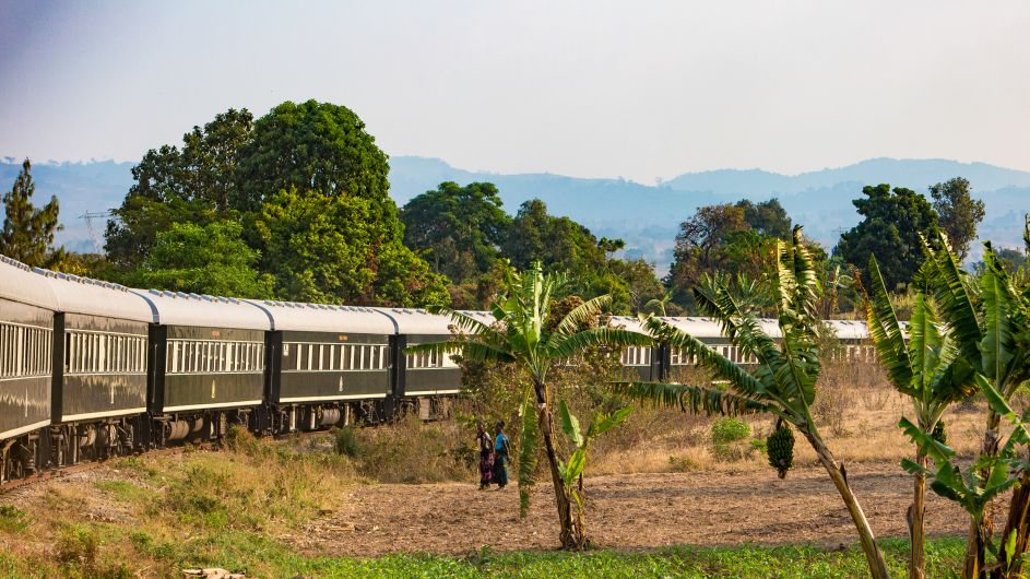Mit dem Sonderzug auf der Malawi Meander Route unterwegs
