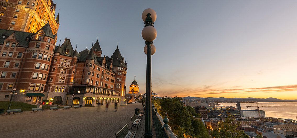 Kanada_Quebec-City-Abendstimmung-am-St.-Lawrence-Fluss---