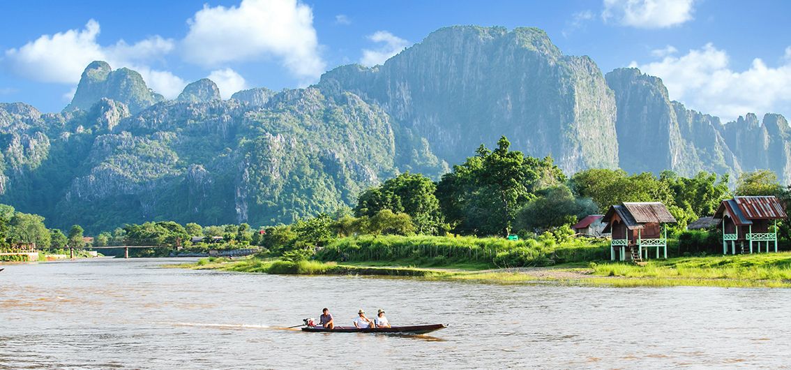 Mekong Karstlandschaft in Vang-Vieng