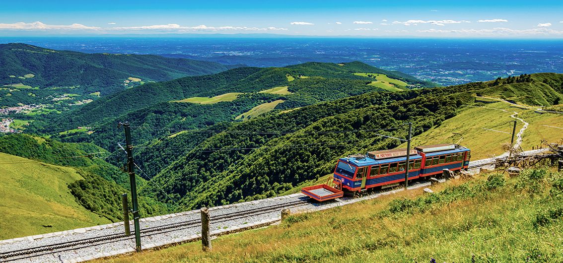 Begleitete Schienenkreuzfahrt auf den schönsten Panoramastrecken der Schweiz